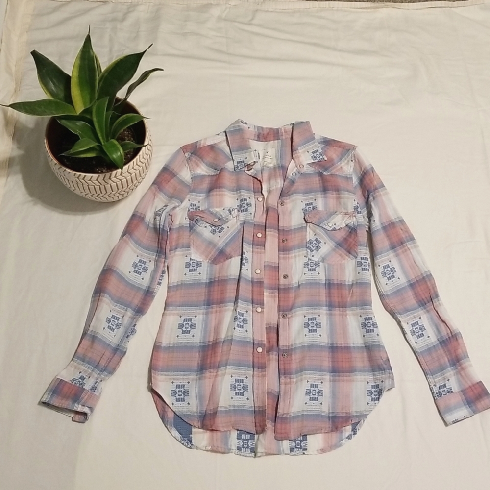 American Eagle Outfitters pink plaid vintage boyfriend flannel, size small